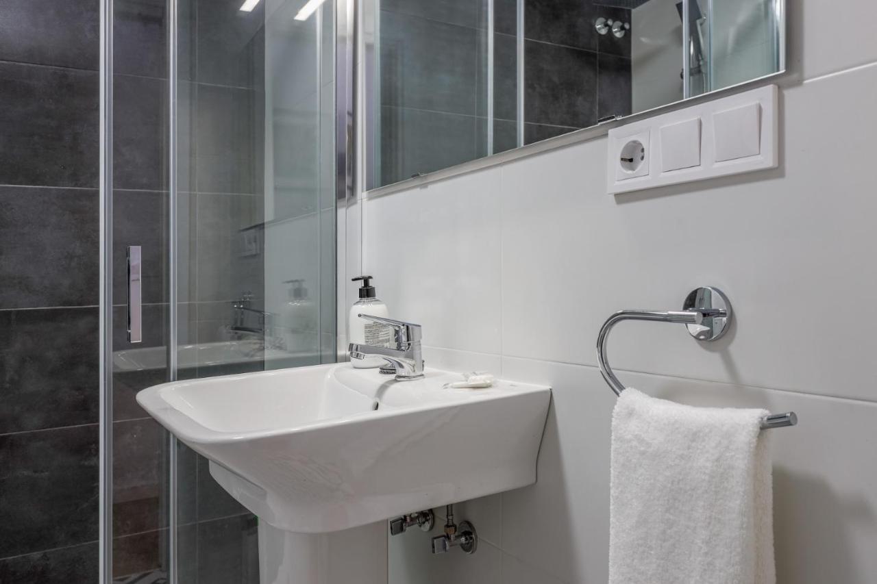Apartamento De Diseno Centro Sevilla. Wifi/Ac Exterior foto